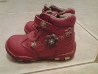 червоні чобітки.jpg