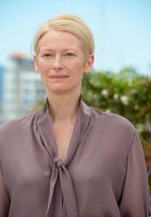 tilda-swinton-at-moonrise-kingdom-(2012).jpg