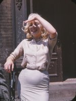 Marilyn_Monroe_19yy_.jpg
