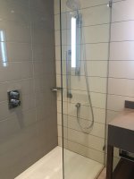 готель душ.jpg