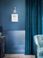 32cb29c1bee31aef9033d261458e0654--velvet-curtains-blue-curtains.jpg